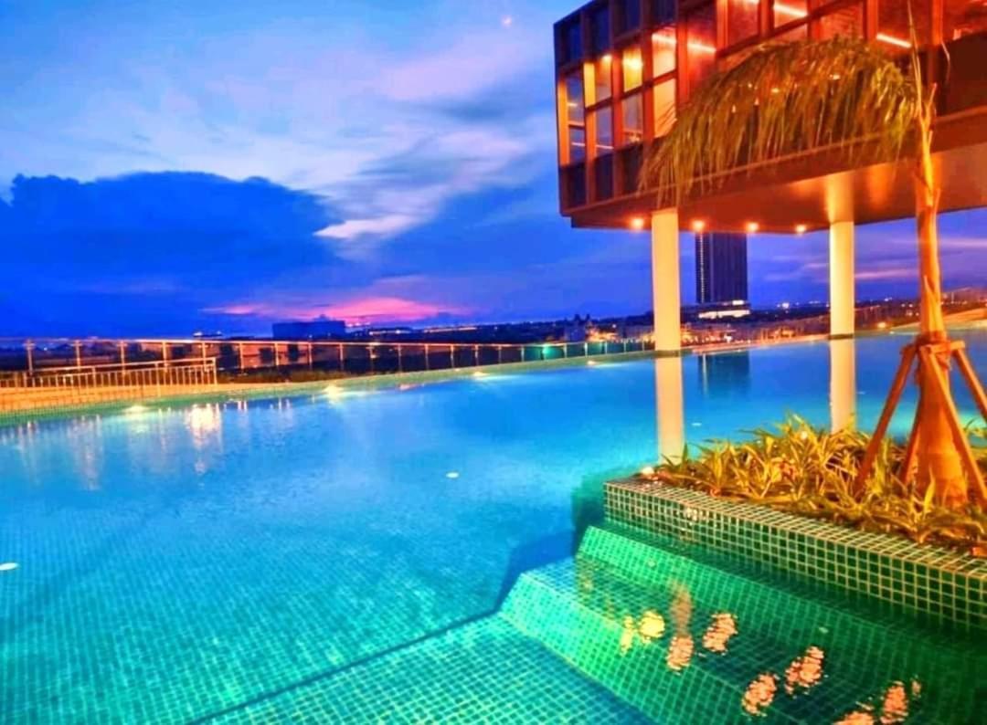 Jrv Hotelstyle Homestay Melaka Exterior foto
